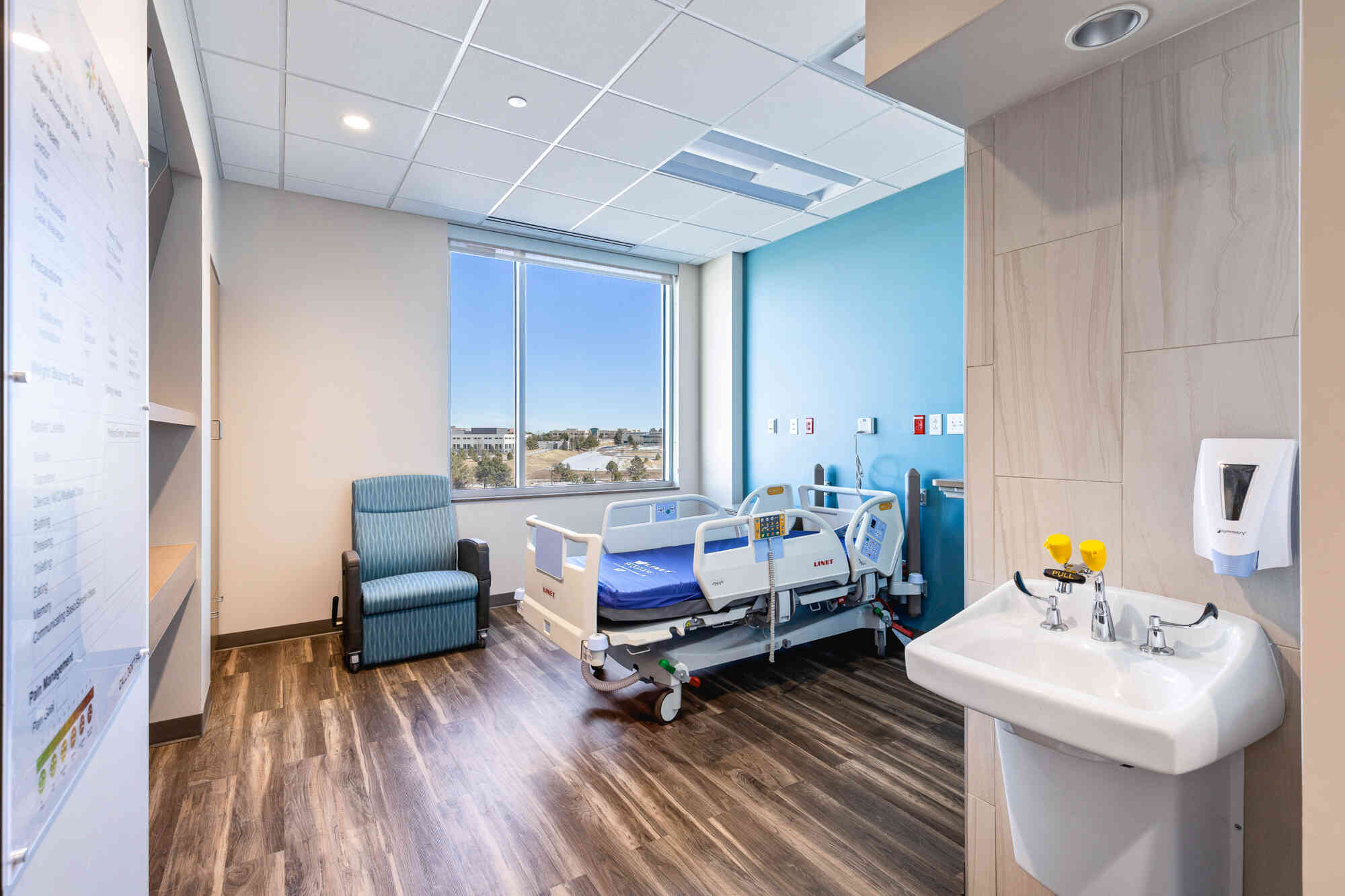 Amenities Gneric Patient Room 02